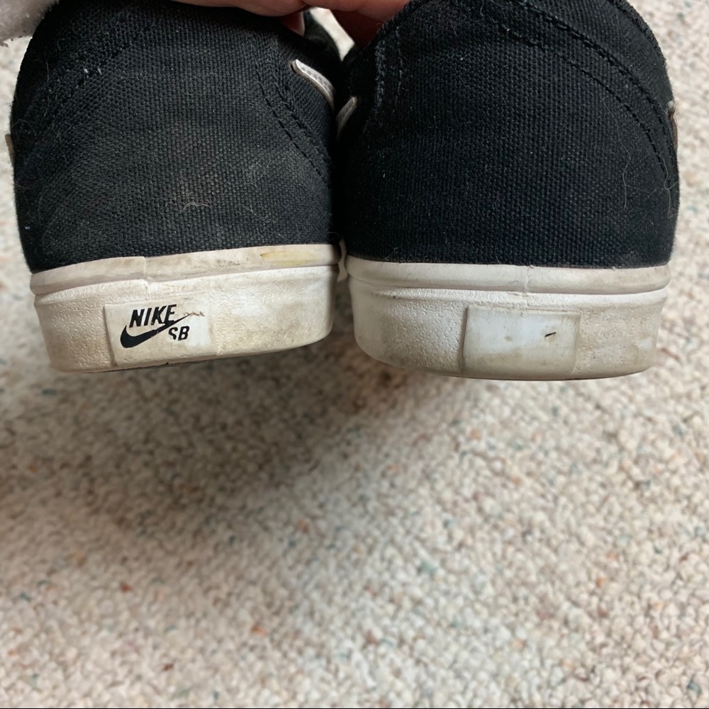 Nike Shoes - Picture 6 of 7